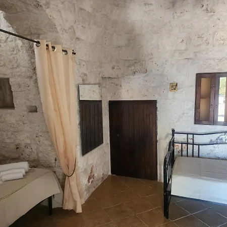 Holiday home Trullo Luce *