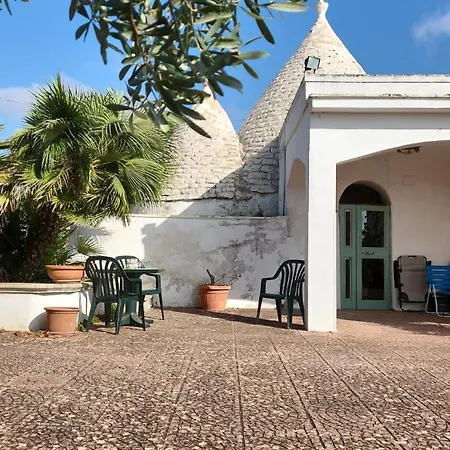 別荘 Trullo Luce オストゥーニ