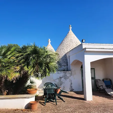 度假居 Trullo Luce 奥斯图尼